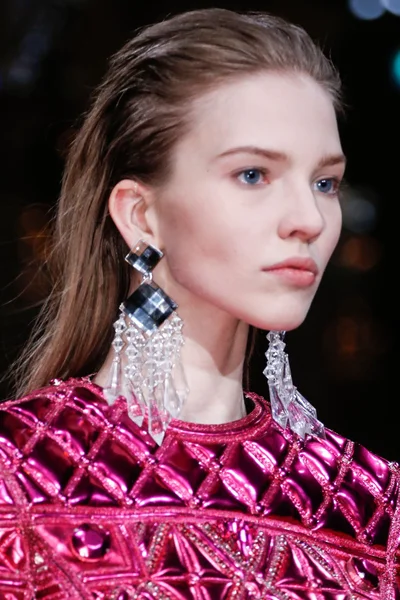 Look 13